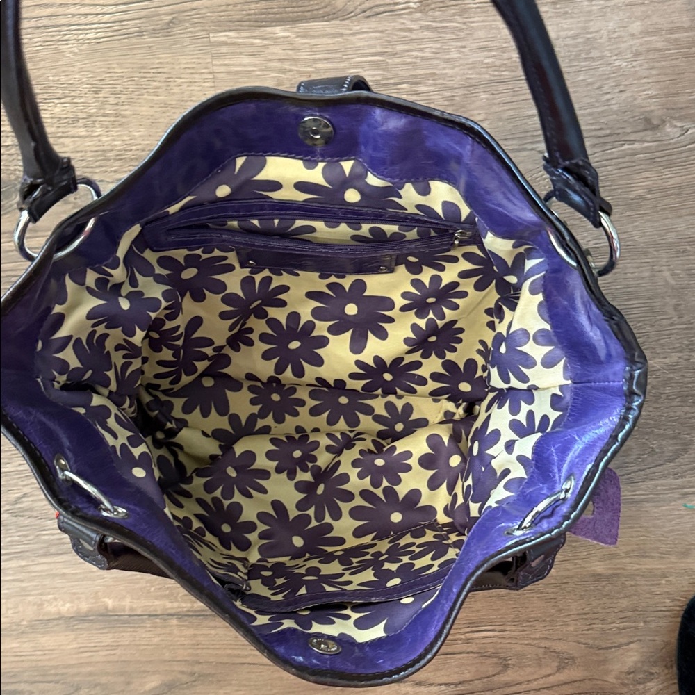 Nino BOSSI Purple Leather Shoulder Bag - Picture 9 of 11